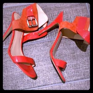 Red guess shoes